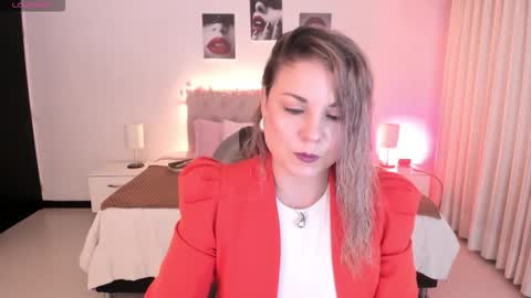 Snapshot of violeta_hotter_ chatting on October 16, 11:10 am violeta_hotter_ online show from October 16, 11:10 am