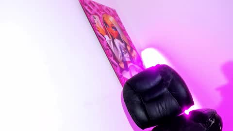 Violeta Princess Please help me with your thumbs up its important   online show from March 6, 12:31 am