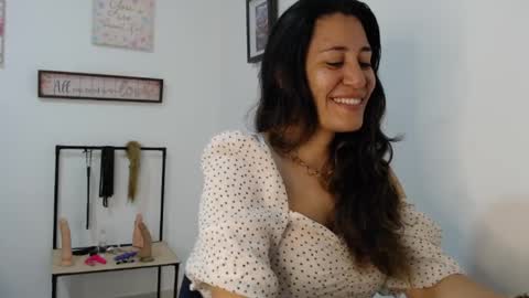violeta_scott_ online show from April 29, 1:05 pm