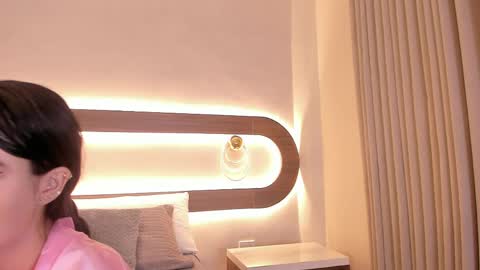 Violeta Sum online show from April 25, 12:51 pm