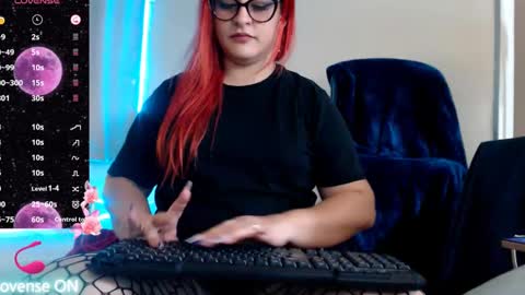 Snapshot of violetabitch chatting on February 21, 3:45 am Violetta Morningstar online show from February 21, 3:45 am