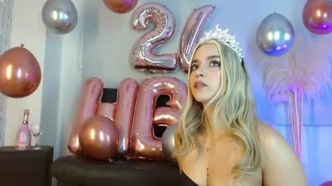 Violeta online show from December 2, 4:38 pm