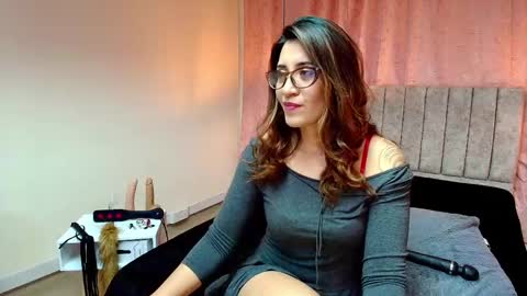 VIOLETA online show from March 10, 8:45 pm