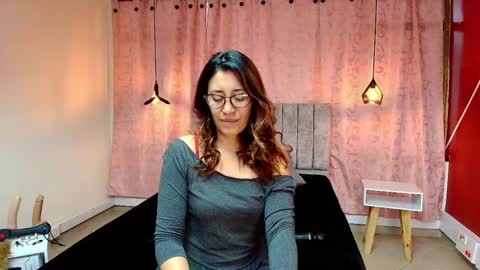 VIOLETA online show from March 10, 1:54 pm