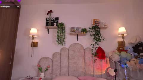 violeth___ online show from February 25, 1:15 pm