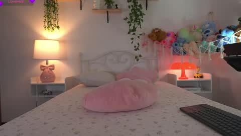 violeth___ online show from April 21, 12:56 pm