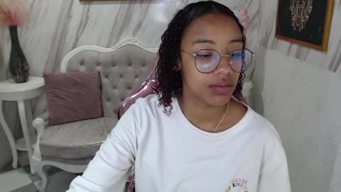 violeth_b online show from January 11, 12:40 pm