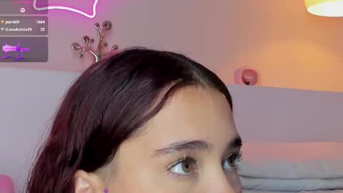 Violeth Hill online show from March 11, 11:15 pm