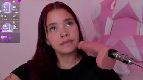 Violeth Hill online show from October 4, 9:45 pm