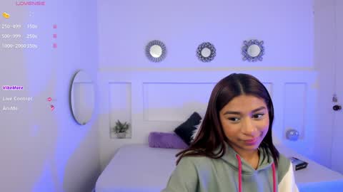 V I O L E T online show from December 9, 1:02 pm