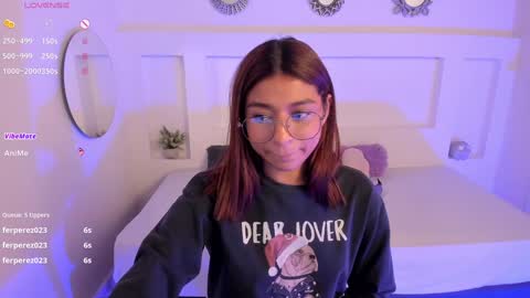 V I O L E T online show from December 2, 7:11 pm