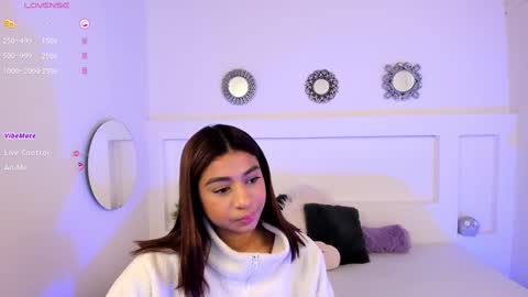 V I O L E T online show from December 6, 12:55 pm