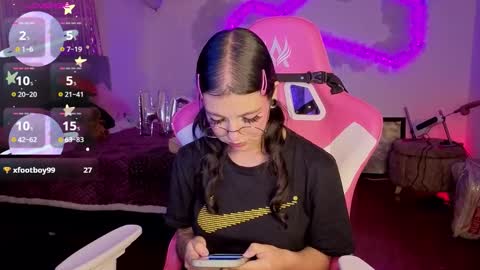   online show from February 26, 9:18 pm