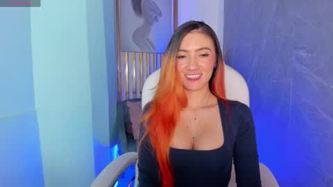 VioletSky  online show from April 6, 5:30 am