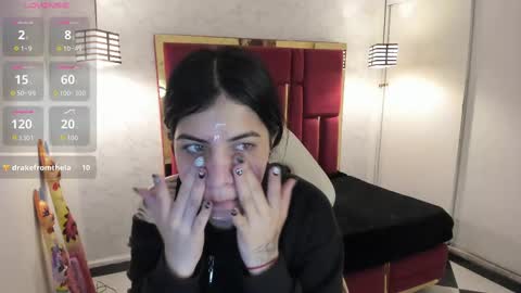 Violeta  online show from October 18, 11:47 am