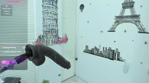 violett_collinss online show from May 30, 4:44 am