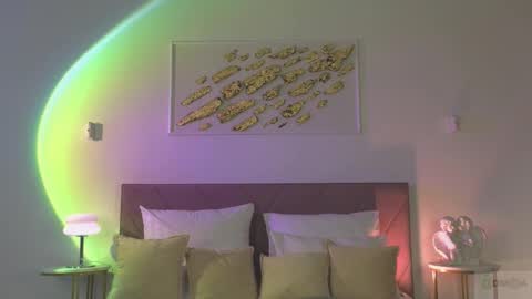 violetta_finch online show from October 27, 11:21 am