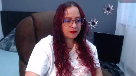 violette online show from March 28, 1:12 pm