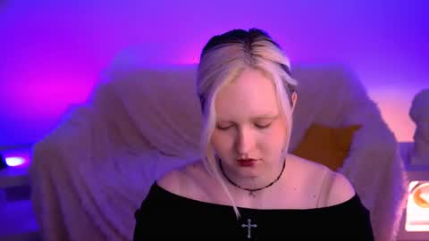 Violett online show from June 18, 6:30 am