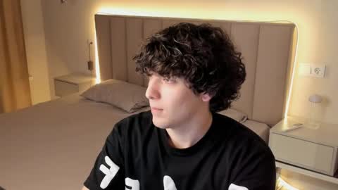 vip_person_ online show from March 22, 1:31 am