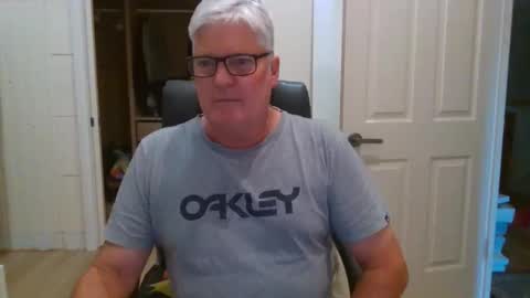 viper654321 online show from March 28, 7:21 am