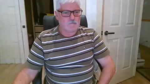 viper654321 online show from February 1, 7:27 am