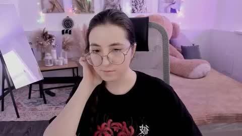 your love online show from March 4, 7:27 am