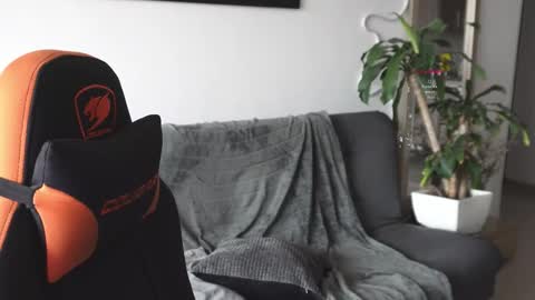 VITO BENZ online show from October 27, 12:05 pm