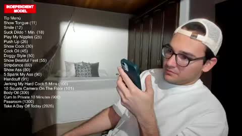 Vito Ferrer online show from April 21, 1:42 am