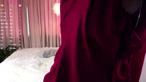 You like my friends can call me LUNA  This is my first day here online show from September 26, 7:49 am