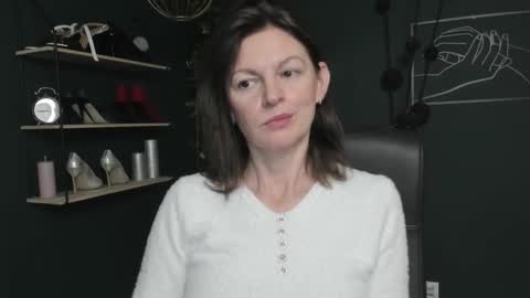 Vivian online show from October 17, 6:50 am