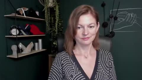 Vivian online show from September 15, 6:37 am