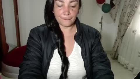 vivian_milf_paint online show from February 3, 11:47 am