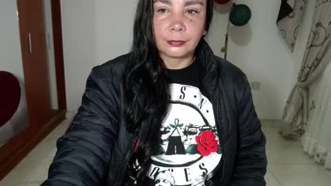 vivian_milf_paint online show from November 6, 11:24 am