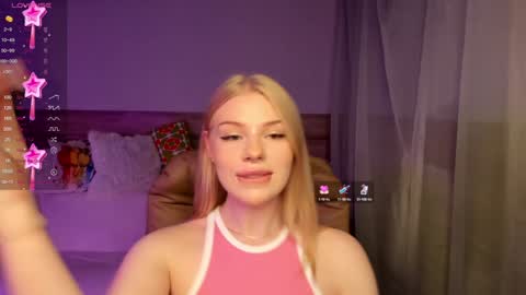 Aurora online show from December 2, 1:52 pm