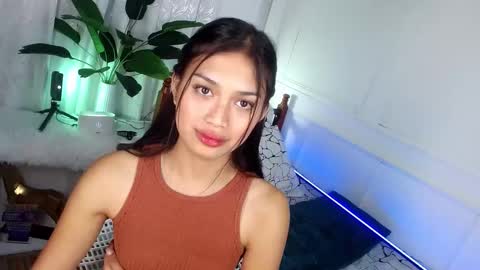 Vivian online show from February 16, 12:30 am