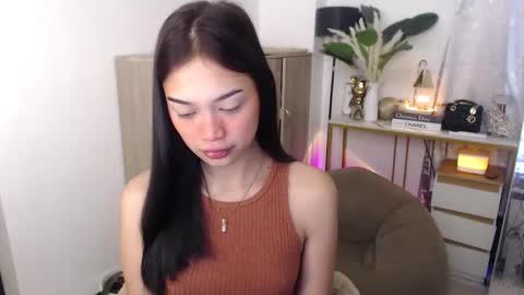 Vivian online show from September 23, 1:21 am