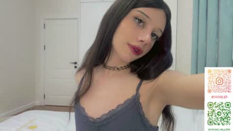 Vivian online show from June 26, 3:34 am