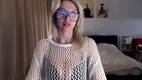 VI       online show from October 20, 4:01 pm