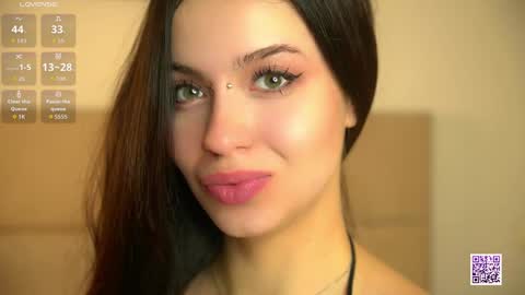 Nelly and Mari online show from November 9, 7:23 am