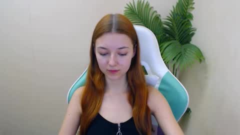 Vivien online show from February 3, 6:39 pm