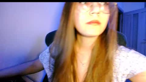 vivivivikkie online show from April 30, 10:14 pm