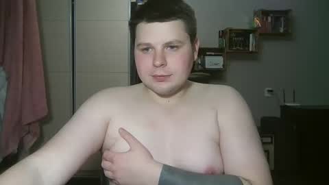 Snapshot of volshebnik_130 chatting on March 1, 11:47 pm Volshebnik1302 online show from March 1, 11:47 pm