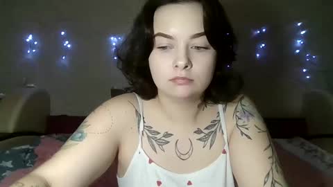 Snapshot of volshebnik_130 chatting on January 7, 8:21 pm Volshebnik1302 online show from January 7, 8:21 pm