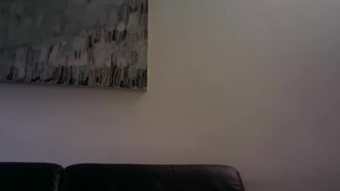 voyeuredeluxe online show from December 16, 9:15 am