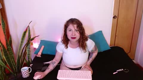 kitty SUPORT ME AND MY BABY SINGLE MOMY online show from November 12, 2:52 pm