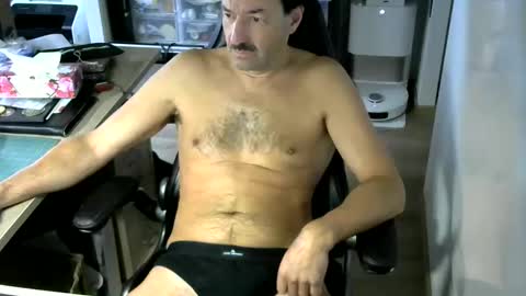 Waldo online show from November 17, 10:18 am