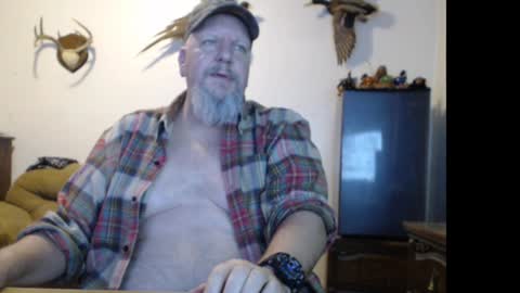 Snapshot of walkingbird chatting on January 31, 10:42 pm walkingbird online show from January 31, 10:42 pm