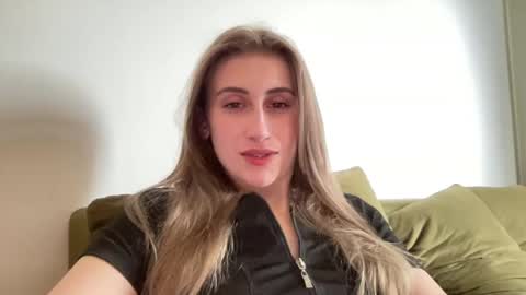 walkiria19 online show from June 14, 12:18 pm