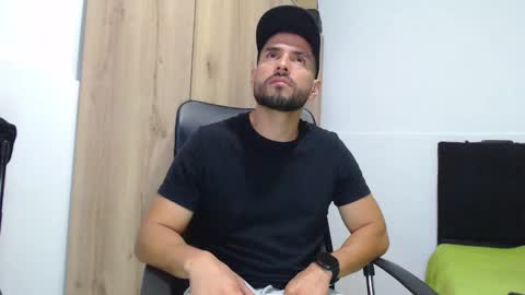 WALTER BROWN  online show from November 27, 10:28 pm